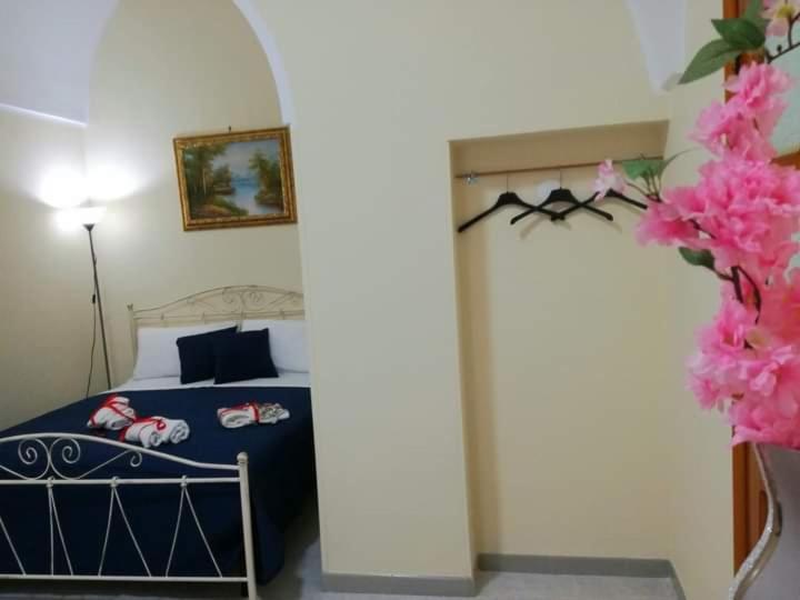 L 'Alcova Holidays Home Centro Storico Ceglie Messapica Esterno foto