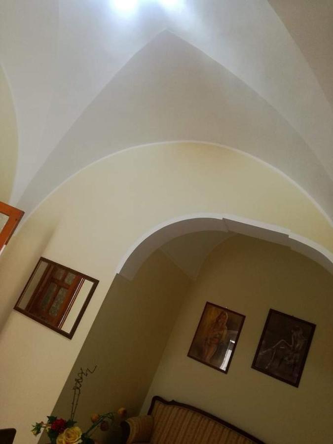 L 'Alcova Holidays Home Centro Storico Ceglie Messapica Esterno foto